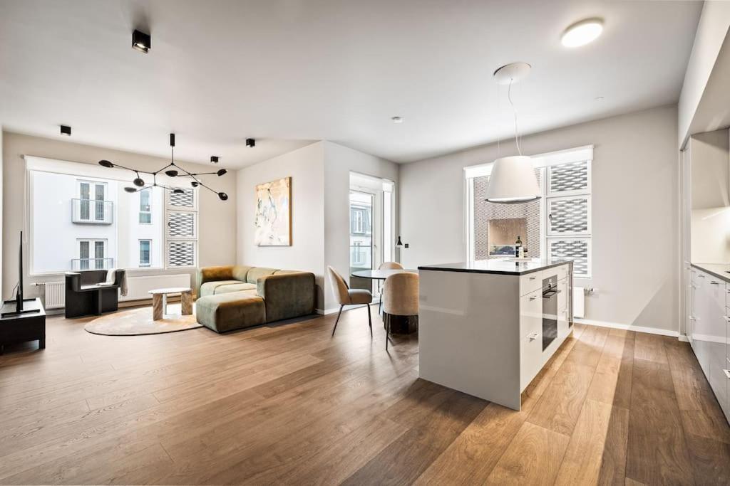 Private Lux 2Br & 2Ba City Center With Free Parking Reikiavik Exterior foto